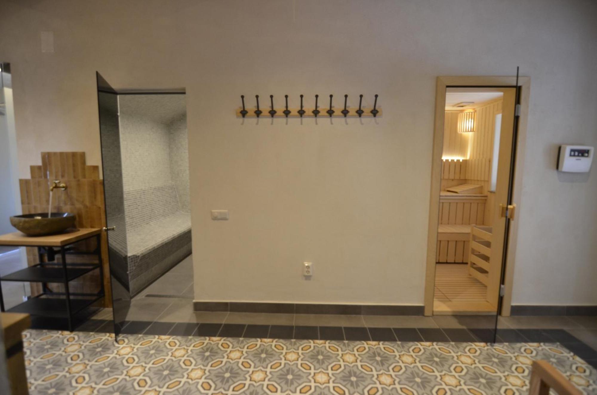 Pensiunea Banffy Topliţa Exteriér fotografie