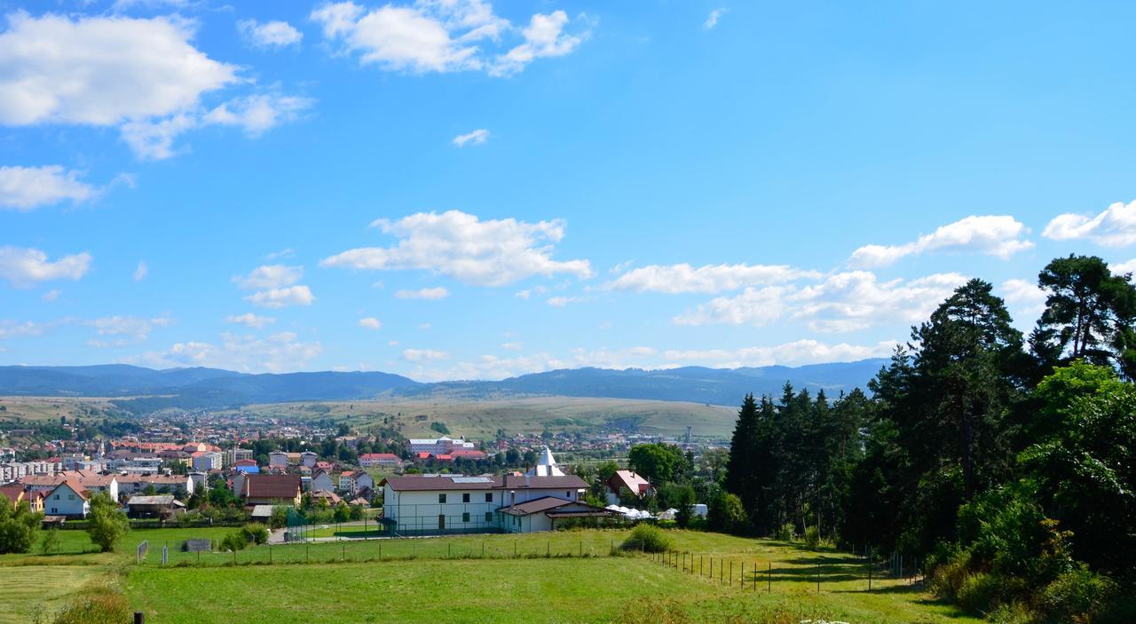 Pensiunea Banffy Topliţa Exteriér fotografie